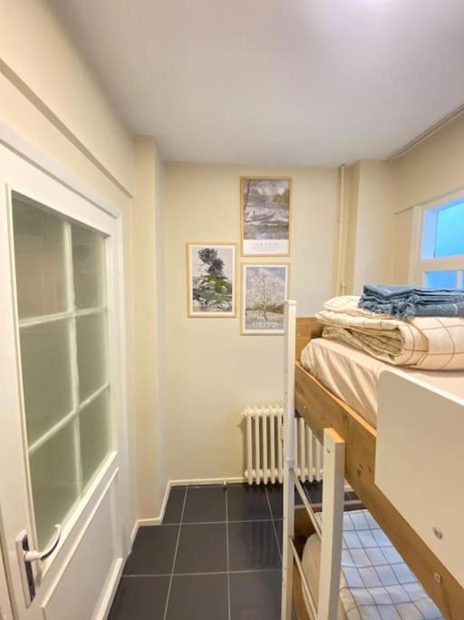 Comfy - Spacious Flat On The Kadikoey Seaside Apartment Истанбул Екстериор снимка